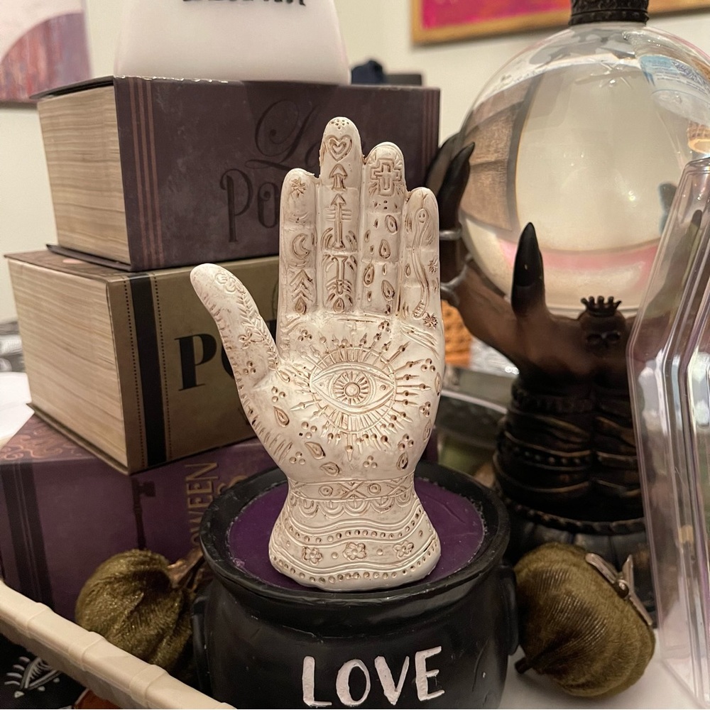 Halloween Tarot Palm Decor